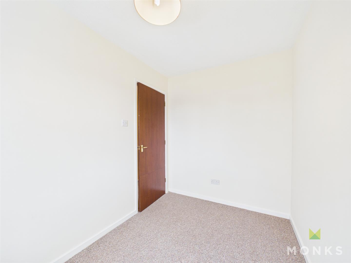 6 White Meadow Close, Shrewsbury, SY1 3SU For Sale